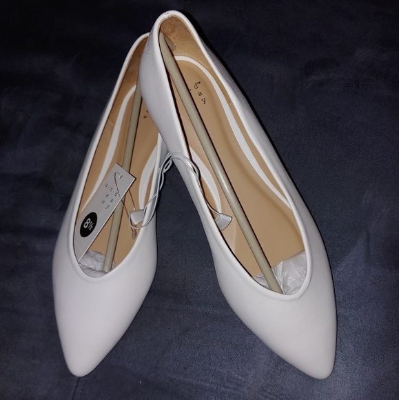 white pointed toe flats
